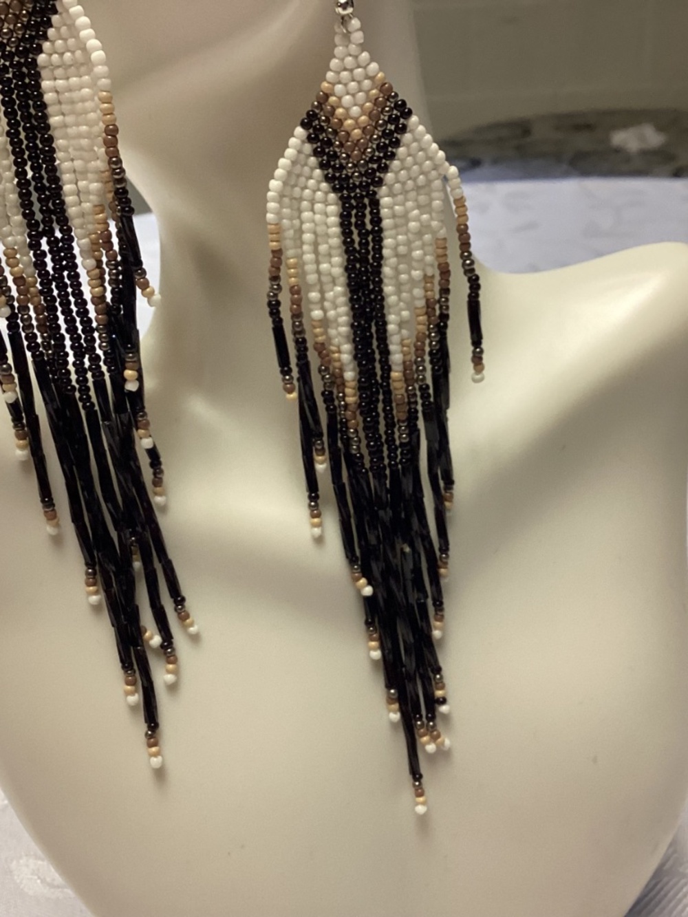 Beaded long dangle earrings just fabulous colors !!! - Picture 3 of 5